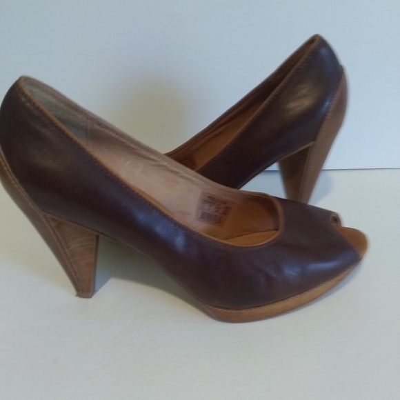Fossil leather heels - Picture 4 of 7